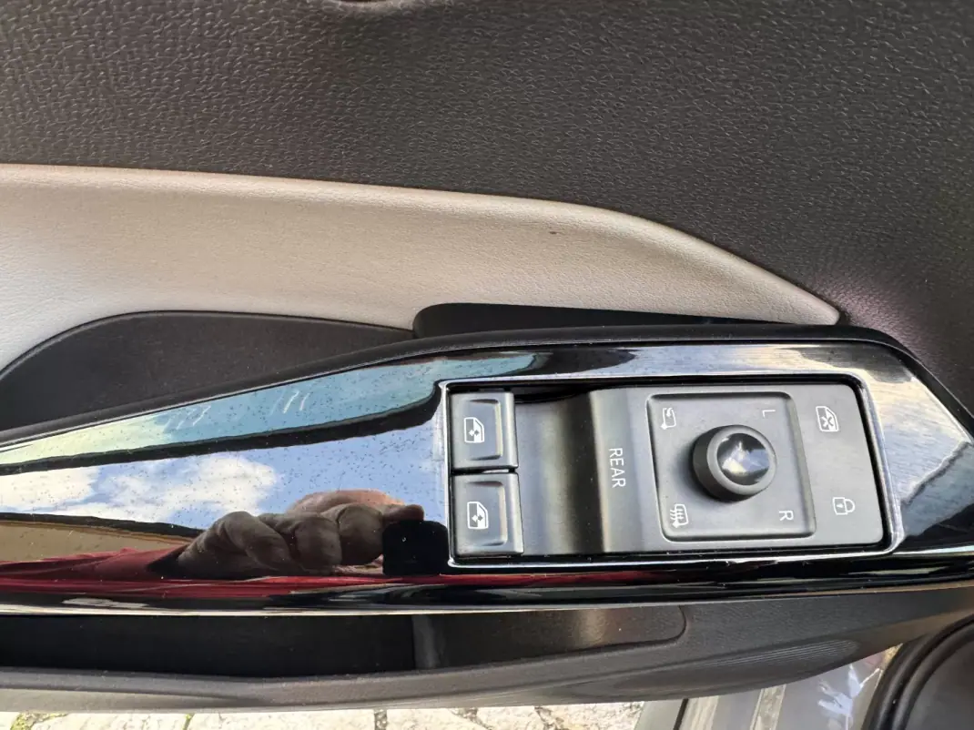 Volkswagen ID.3 2020 - 19500 EUR, 94000 km - AUTO.MOTO.pt - 94000km - foto 40 de 44