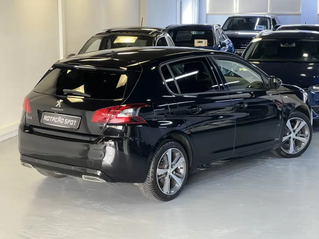 Peugeot 308 2019 - 10990 EUR, 130000 km - 130000km - foto 25 de 38
