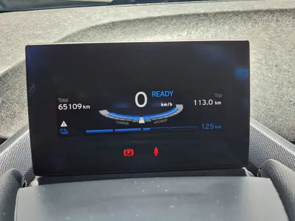 BMW i3 2019 - 28500 EUR, 89000 km - AUTO.MOTO.pt - 89000km - foto 33 de 45