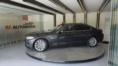 BMW 520 2011 - 10900 EUR, 370543 km - AUTO.MOTO.pt - 370543km - foto 2 de 54