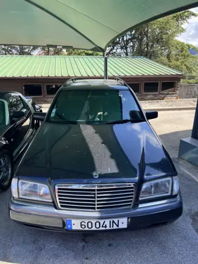 Mercedes-Benz C 180 1996 - 3500 EUR, 240000 km - AUTO.MOTO.pt - 240000km - foto 3 de 7