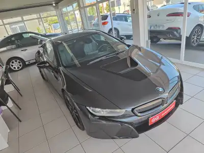 BMW i8 2017 - 65500 EUR, 96600 km - AUTO.MOTO.pt - 96600km - foto 2 de 38