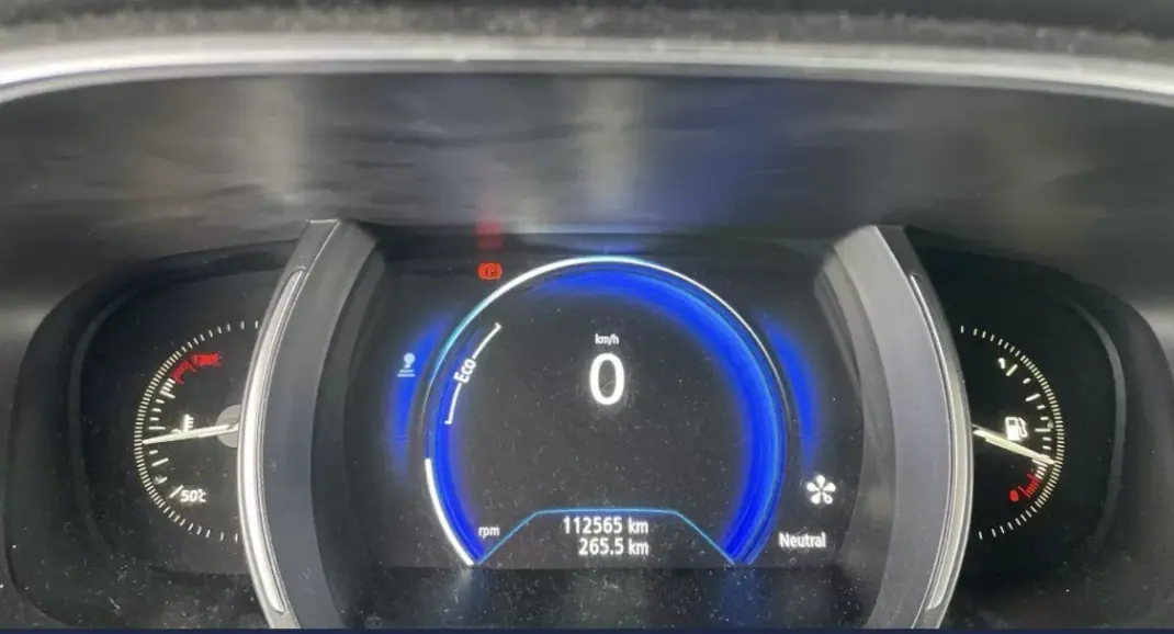 Renault Mégane Sport Tourer 2017 - 12799 EUR, 112021 km - 112021km - foto 6 de 15