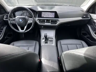 BMW 318 2021 - 24900 EUR, 170000 km - AUTO.MOTO.pt - 170000km - foto 45 de 62