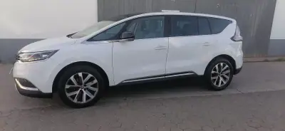 Renault Espace 2019 - 20750 EUR, 188080 km - AUTO.MOTO.pt - 188080km - foto 23 de 30