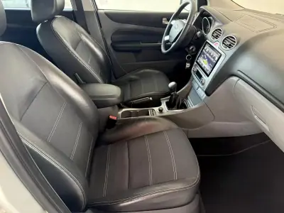 Ford Focus 2008 - 6250 EUR, 241000 km - AUTO.MOTO.pt - 241000km - foto 26 de 60