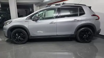 Peugeot 2008 2018 - 12990 EUR, 144000 km - AUTO.MOTO.pt - 144000km - foto 2 de 35