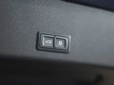 Audi e-tron 2020 - 38990 EUR, 25000 km - AUTO.MOTO.pt - 25000km - foto 17 de 30