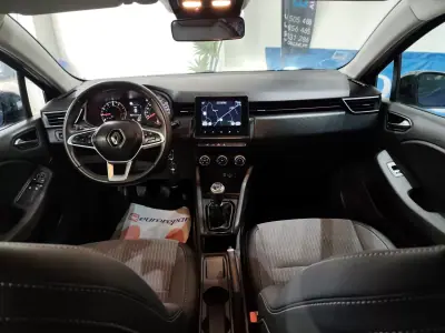 Renault Clio 2022 - 12990 EUR, 106000 km - AUTO.MOTO.pt - 106000km - foto 20 de 24
