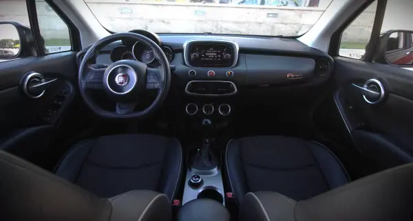 Fiat 500X 2016 - 13750 EUR, 141000 km - AUTO.MOTO.pt - 141000km - foto 15 de 35