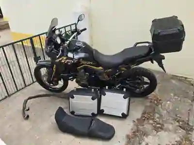 Honda CRF1000L Africa Twin 2016 - 10000 EUR, 102000 km - foto 4 de 13