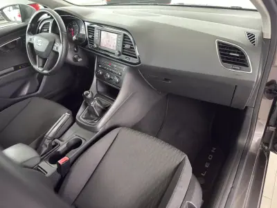 SEAT Leon ST 2014 - 9990 EUR, 189997 km - AUTO.MOTO.pt - 189997km - foto 6 de 23