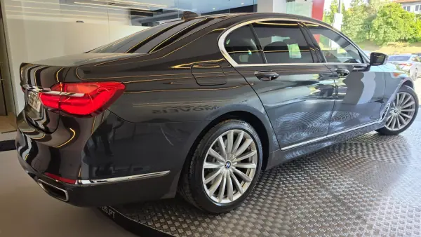 BMW 730 2016 - 29900 EUR, 188987 km - AUTO.MOTO.pt - 188987km - foto 22 de 69