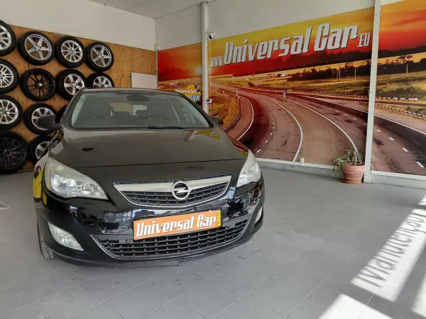 Opel Astra 2010 - 6900 EUR, 212000 km - AUTO.MOTO.pt - 212000km - foto 2 de 20