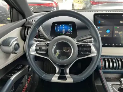 BYD Atto 3 2024 - 28500 EUR, 34000 km - AUTO.MOTO.pt - 34000km - foto 12 de 15