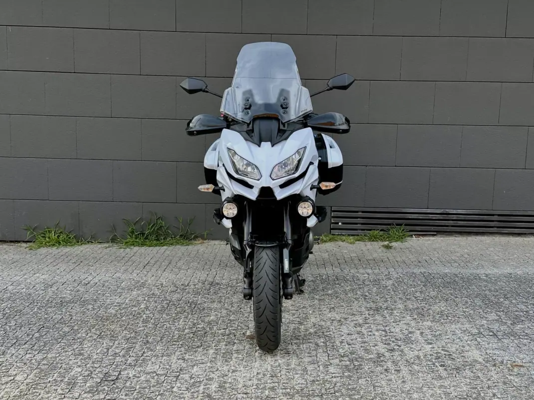 Kawasaki Versys 2015 - 8490 EUR, 79000 km - AUTO.MOTO.pt - 79000km - foto 3 de 22
