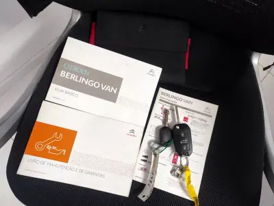 Citroën Berlingo 1.6 HDI ,3 Lug. Longa , Iva dedutivel 2019 - 13480 EUR, 182000 km - AUTO.MOTO.pt - 182000km - foto 28 de 28
