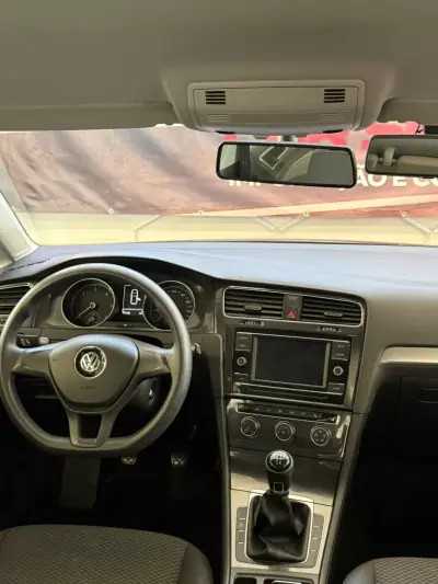 Volkswagen Golf 2018 - 14900 EUR, 138000 km - AUTO.MOTO.pt - 138000km - foto 7 de 9