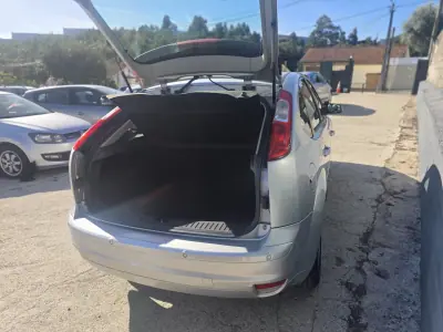 Ford Focus 2006 - 2750 EUR, 323000 km - 323000km - foto 7 de 17