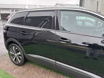 Peugeot 5008 2018 - 14900 EUR, 140000 km - AUTO.MOTO.pt - 140000km - foto 22 de 52