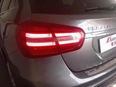Mercedes-Benz GLA 220 2018 - 27500 EUR, 105000 km - AUTO.MOTO.pt - 105000km - foto 10 de 39