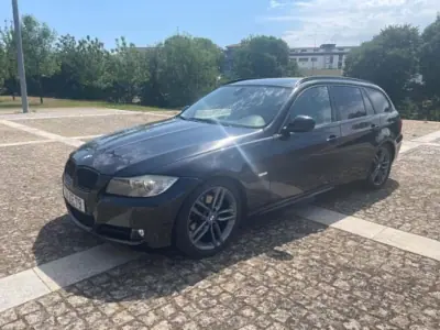 BMW 318 2011 - 11490 EUR, 290000 km - AUTO.MOTO.pt - 290000km - foto 3 de 9