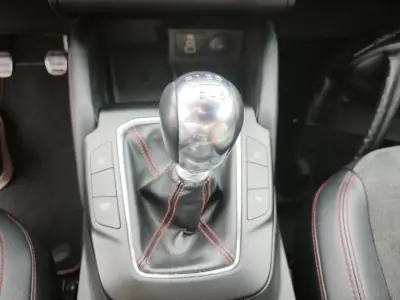 Ford Kuga 2023 - 22900 EUR, 61090 km - AUTO.MOTO.pt - 61090km - foto 12 de 23