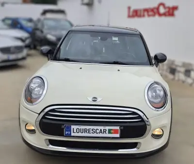 MINI 5 Portas 2018 - 13995 EUR, 77700 km - 77700km - foto 4 de 17