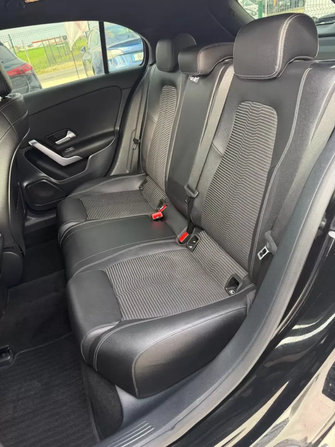 Mercedes-Benz A 180 2019 - 24950 EUR, 116000 km - AUTO.MOTO.pt - 116000km - foto 28 de 34