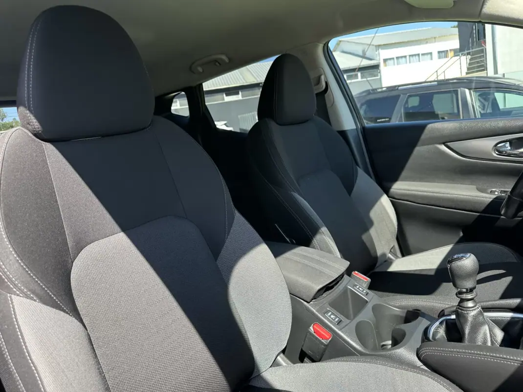 Nissan Qashqai 2018 - 15500 EUR, 200000 km - 200000km - foto 56 de 68