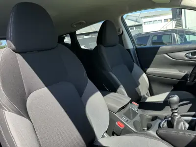 Nissan Qashqai 2018 - 15500 EUR, 200000 km - 200000km - foto 56 de 68