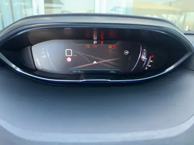 Peugeot 5008 2021 - 25900 EUR, 124114 km - AUTO.MOTO.pt - 124114km - foto 14 de 30