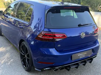 Volkswagen Golf 2018 - 35999 EUR, 80000 km - AUTO.MOTO.pt - 80000km - foto 9 de 23