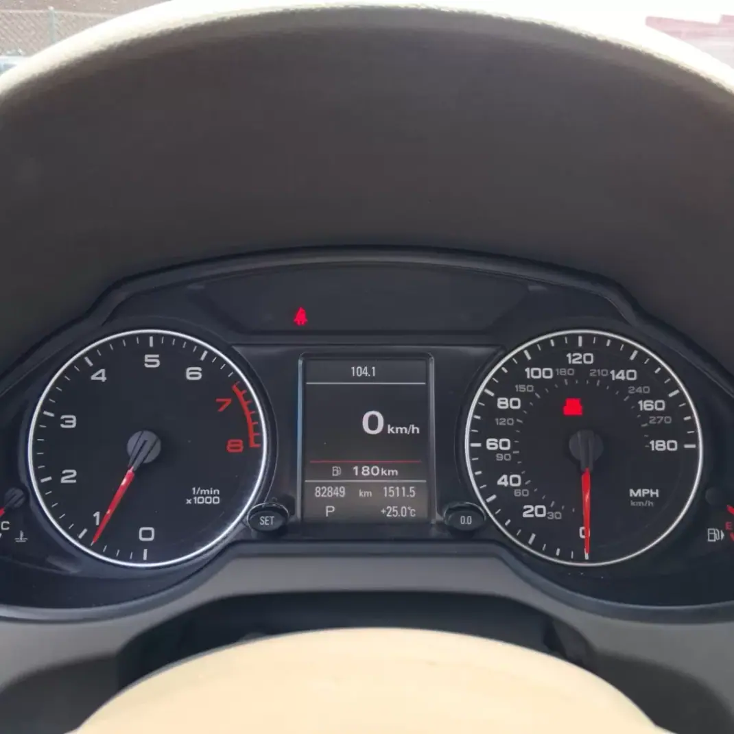Audi Q5 2013 - 15690 EUR, 83000 km - 83000km - foto 10 de 15