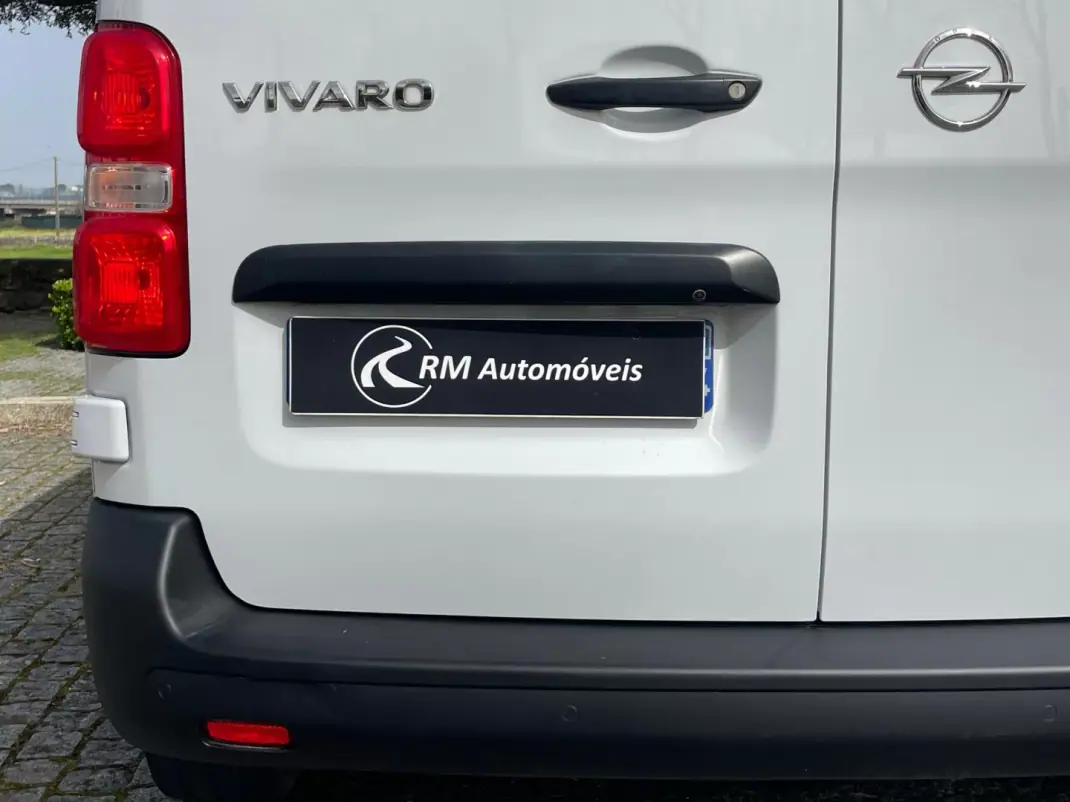 Opel COMBO 2022 - 17450 EUR, 123000 km - AUTO.MOTO.pt - 123000km - foto 17 de 37