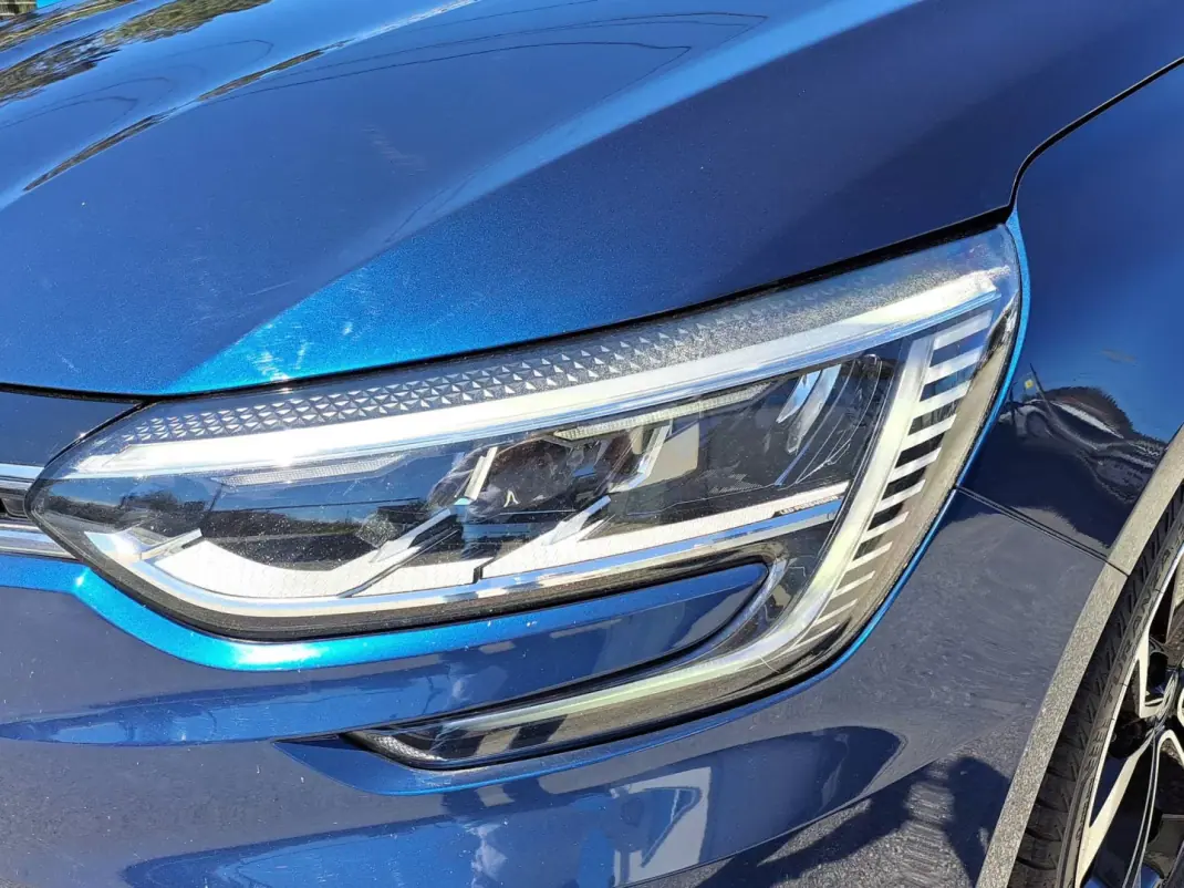 Renault Mégane 2021 - 17490 EUR, 95509 km - AUTO.MOTO.pt - 95509km - foto 5 de 46