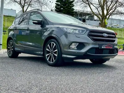 Ford Kuga 2017 - 16490 EUR, 75000 km - AUTO.MOTO.pt - 75000km - foto 29 de 60