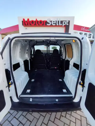 Fiat 1.3 M-jet SX 2020 - 10600 EUR, 155000 km - AUTO.MOTO.pt - 155000km - foto 6 de 11