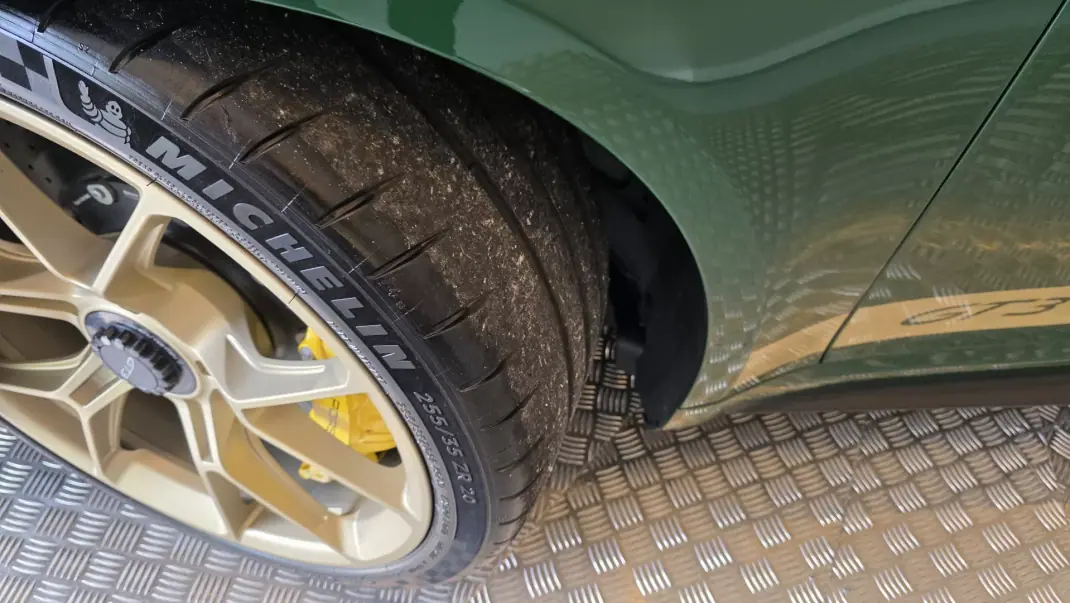 Porsche 992 2021 - 235000 EUR, 15666 km - AUTO.MOTO.pt - 15666km - foto 36 de 61