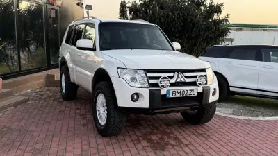 Mitsubishi Pajero 2010 - 29990 EUR, 215000 km - AUTO.MOTO.pt - 215000km - foto 36 de 38