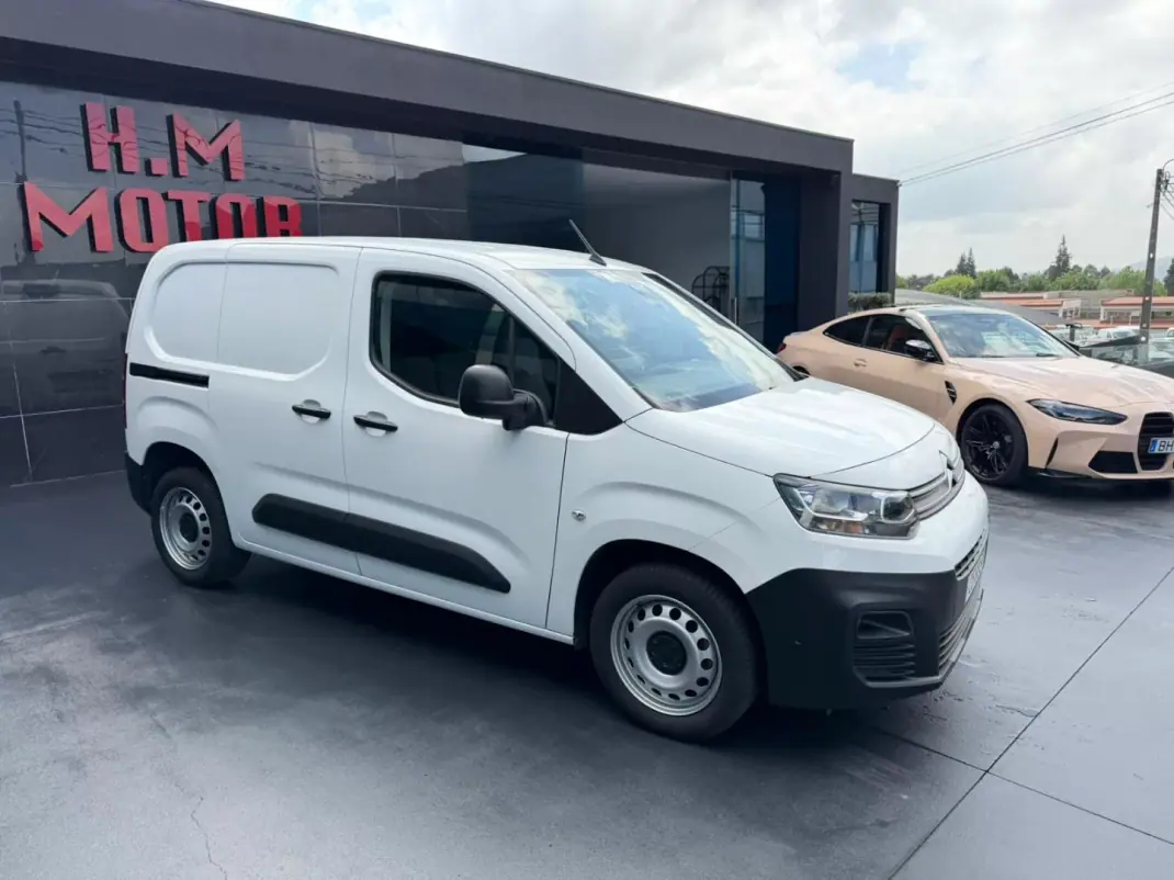 Citroën BERLINGO VAN XL 1.5 BLUE HDI 3 LUGARES 2019 - 13900 EUR, 126000 km - AUTO.MOTO.pt - 126000km - foto 2 de 9