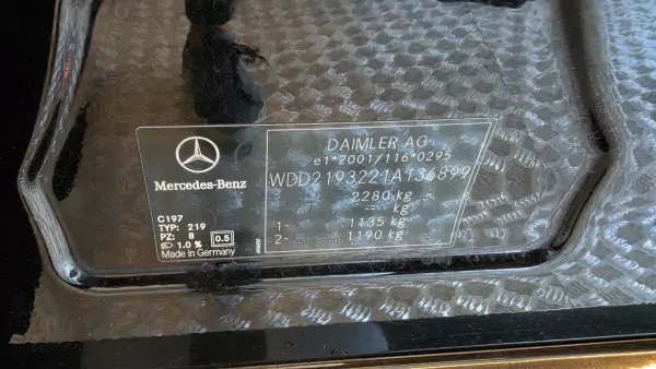 Mercedes-Benz CLS 320 2008 - 12900 EUR, 314479 km - AUTO.MOTO.pt - 314479km - foto 57 de 60