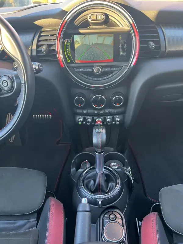 MINI John Cooper Works 2017 - 24965 EUR, 126000 km - AUTO.MOTO.pt - 126000km - foto 36 de 61