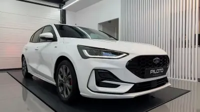 Ford Focus 2025 - 22990 EUR, 11701 km - AUTO.MOTO.pt - 11701km - foto 6 de 35