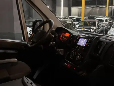 Peugeot Partner L2 caixa automática 130cv 2022 - 16990 EUR, 170100 km - AUTO.MOTO.pt - 170100km - foto 26 de 26