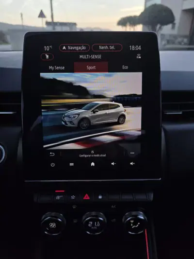 Renault Clio 2022 - 14500 EUR, 104000 km - AUTO.MOTO.pt - 104000km - foto 31 de 43