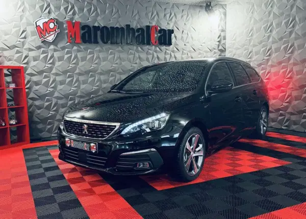 Peugeot 308 2020 - 23990 EUR, 32813 km - AUTO.MOTO.pt - 32813km - foto 8 de 45