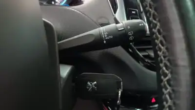 Peugeot 2008 2015 - 11490 EUR, 92490 km - AUTO.MOTO.pt - 92490km - foto 35 de 72