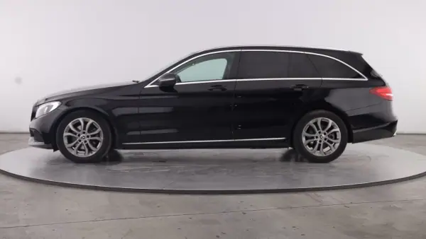 Mercedes-Benz C 220 2018 - 23999 EUR, 157121 km - AUTO.MOTO.pt - 157121km - foto 13 de 14