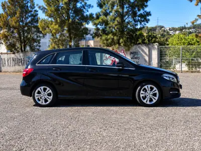 Mercedes-Benz B 200 2018 - 15400 EUR, 221000 km - 221000km - foto 2 de 15